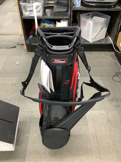 Vist Large View of Product Image Which is Used Titleist PLAYER 4 BAG Mens Stand Bag Black