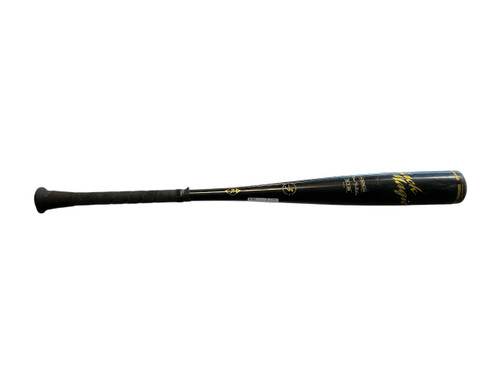Vist Large View of Product Image Which is Used Easton BLACK MAGIC BB High School -3 Bat 31"