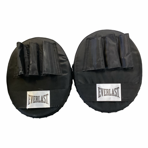 Vist Large View of Product Image Which is Used Everlast Boxing Accessory