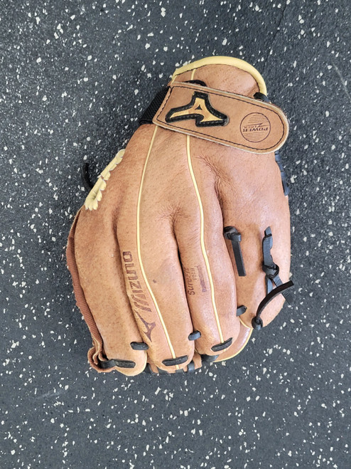 Vist Large View of Product Image Which is Used Mizuno GPP 1100Y3 BB/SB Glove RH Throw Brown 11"
