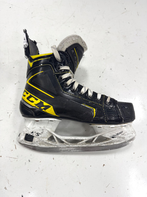 Vist Large View of Product Image Which is Used CCM SUPER TACK Intermediate Hockey Skate Intermediate 4.5