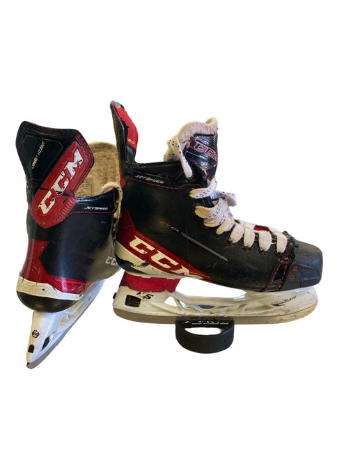 Vist Large View of Product Image Which is Used CCM JETSPEED FT 475 Intermediate Hockey Skate Intermediate 3.5
