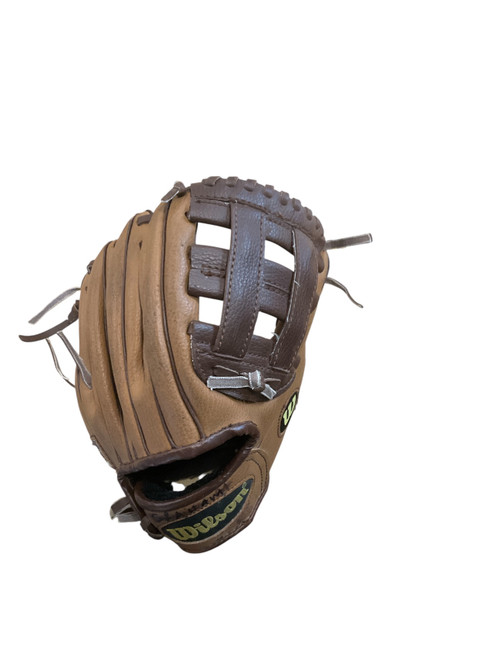 Vist Large View of Product Image Which is Used Wilson A200 BB/SB Glove RH Throw None 9"
