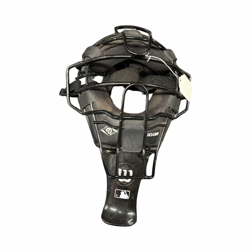 Vist Large View of Product Image Which is Used Diamond IX3 Umpire Mask