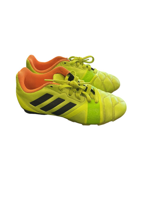 Vist Large View of Product Image Which is Used Adidas Soccer Cleats Yellow Junior 02.5