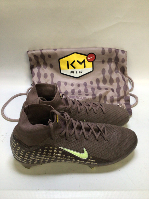 Vist Large View of Product Image Which is Used Nike Soccer Cleats Grey Senior 11
