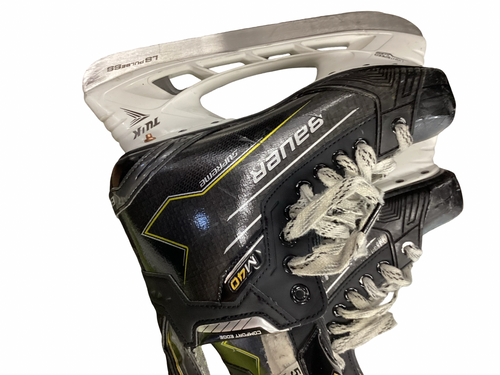 Vist Large View of Product Image Which is Used Bauer M40 SUPREME Senior Hockey Skate Senior 5.5