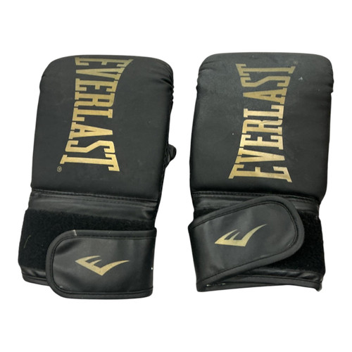 Vist Large View of Product Image Which is Used Everlast Boxing Gloves Black MD