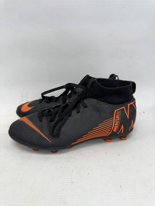 Vist Large View of Product Image Which is Used Nike Soccer Cleats Black And Orange Junior 05.5