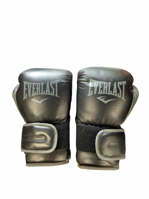 Vist Large View of Product Image Which is Used Everlast Boxing Gloves Black MD