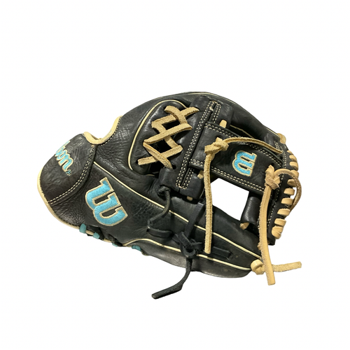 Vist Large View of Product Image Which is Used Wilson A1000 BB/SB Glove RH Throw Black 11 1/2"