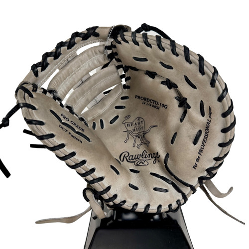 Vist Large View of Product Image Which is Used Rawlings HEART OF THE HIDE PRORDCTU-10G First Base Mitt RH Throw 12.25"