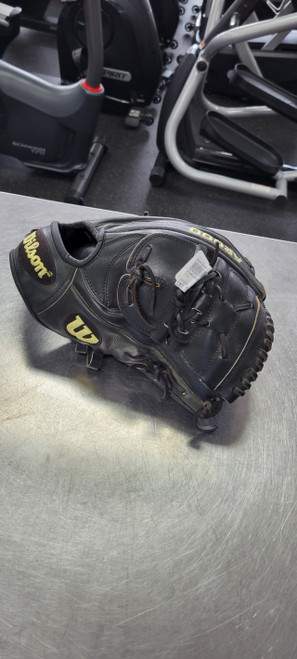 Vist Large View of Product Image Which is Used Wilson A2000 PRO STOCK CK22GM BB/SB Glove RH Throw Black 11 3/4"