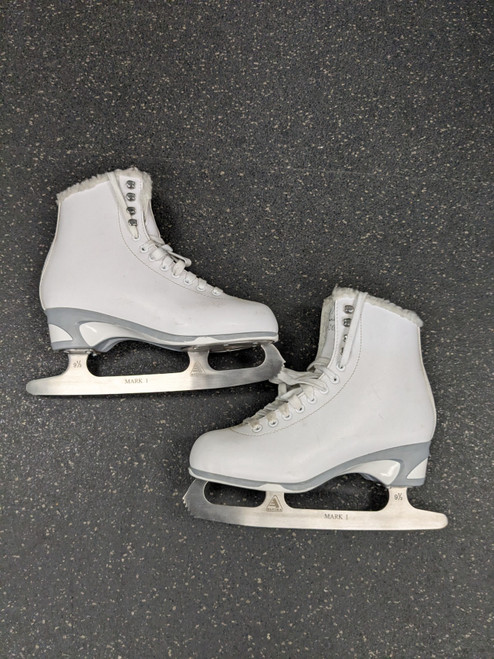 Vist Large View of Product Image Which is Used Jackson CAMEO 1500 WomensFigure Skate White Senior 7