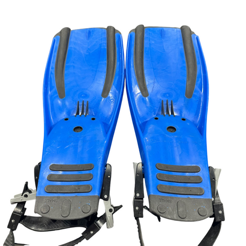 Vist Large View of Product Image Which is Used Mares PLANA AVANTI Underwater Fins Royal Blue SM