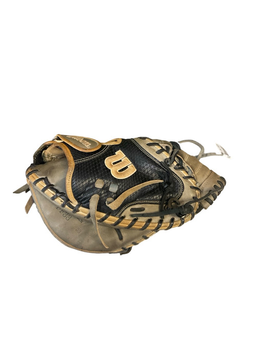 Vist Large View of Product Image Which is Used Wilson PF33 BB/SB Catchers RH Throw Grey 33"