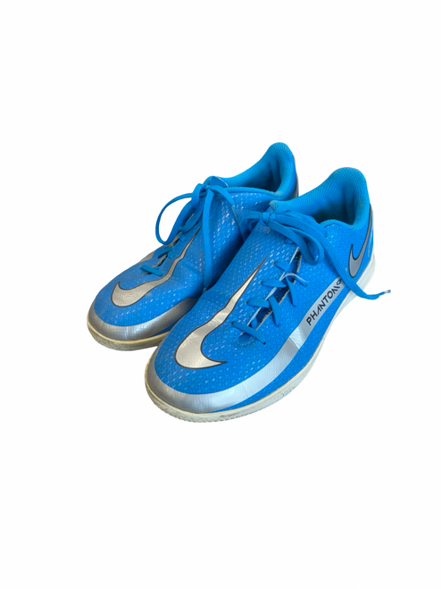Vist Large View of Product Image Which is Used Nike Soccer Indoor Shoes Royal Blue Junior 01.5