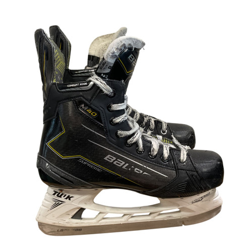 Vist Large View of Product Image Which is Used Bauer M40 Senior Hockey Skate Senior 8