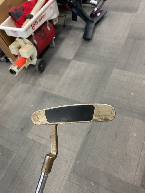 Vist Large View of Product Image Which is Used Odyssey DF 990 Mens Putter RH