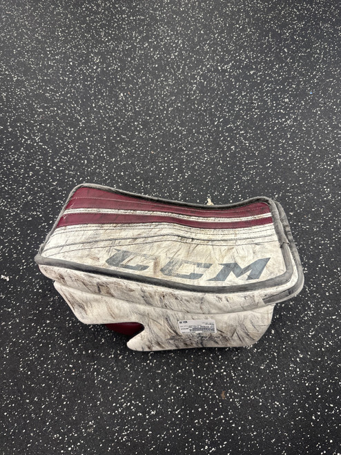 Vist Large View of Product Image Which is Used CCM EXTREME FLEX PRO Senior Goalie Blocker Maroon
