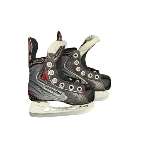 Vist Large View of Product Image Which is Used Bauer VAPOR Youth Hockey Skate Youth 07.0