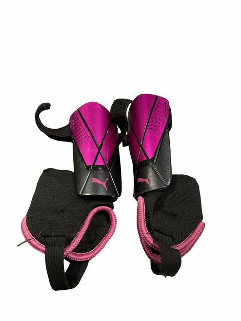 Vist Large View of Product Image Which is Used Puma Soccer Shin Guards Youth Pink SM