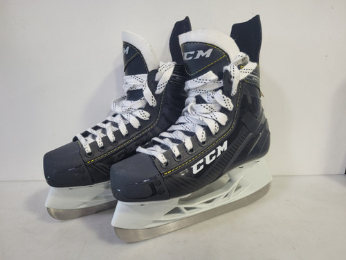 Vist Large View of Product Image Which is Used CCM TACKS 9350 Junior Hockey Skate Junior 04