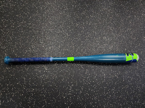 Vist Large View of Product Image Which is Used Easton Typhoon BB/SB USA 2 1/2 Bat 29"