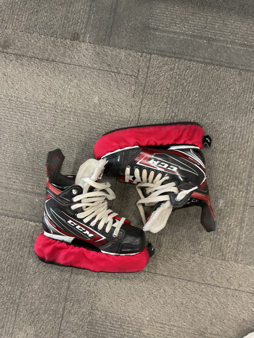 Vist Large View of Product Image Which is Used CCM JETSPEED CONTROL Senior Hockey Skate Senior 5
