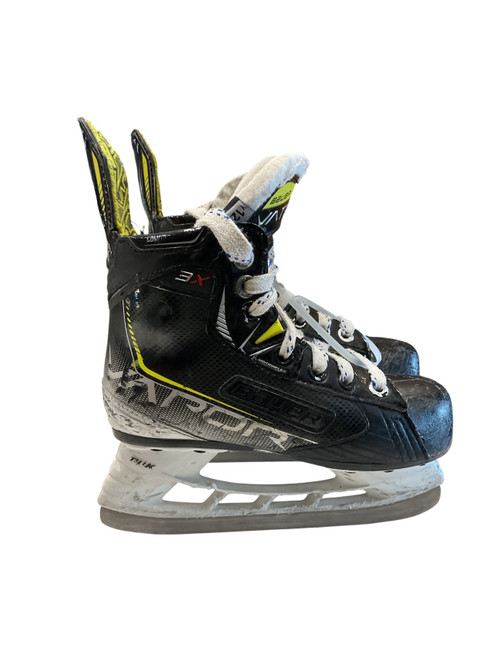 Vist Large View of Product Image Which is Used DR SONIC 150 SZ 3 Junior Hockey Skate Junior 03