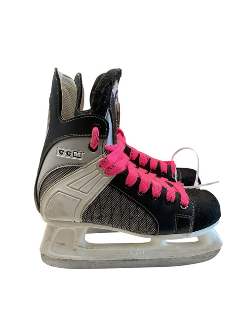 Vist Large View of Product Image Which is Used CCM POWERLINE 600 SZ 4 Junior Hockey Skate Junior 04