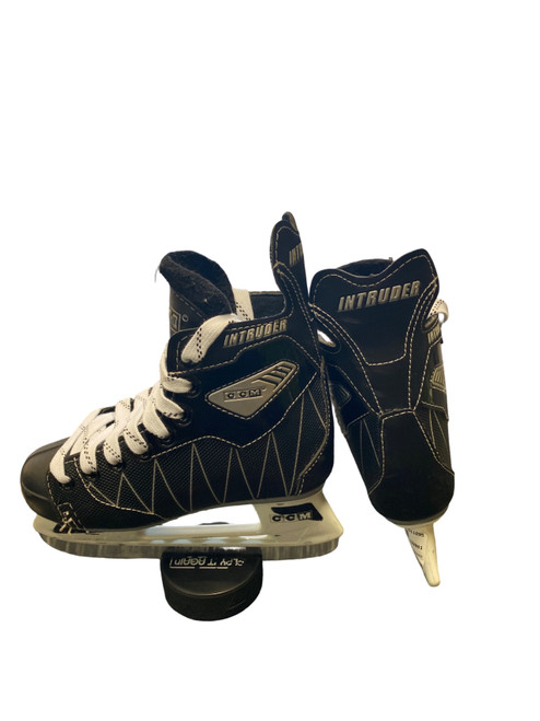 Vist Large View of Product Image Which is Used CCM INTRUDER Youth Hockey Skate Youth 13.0