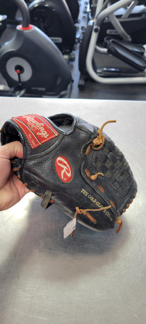 Vist Large View of Product Image Which is Used Rawlings 11.5 BB/SB Glove RH Throw None 11 1/2"