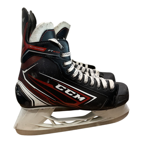 Vist Large View of Product Image Which is Used CCM FT440 JETSPEED Senior Hockey Skate Senior 9