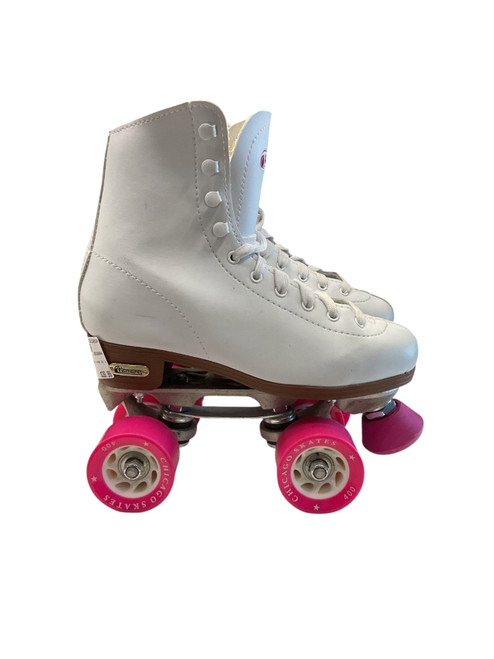 Vist Large View of Product Image Which is Used Chicago 400 SZ 5 Senior Roller Quad Skates White Senior 5
