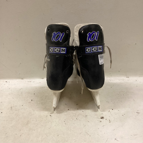 Vist Large View of Product Image Which is Used CCM RAPIDE Senior Hockey Skate Senior 9