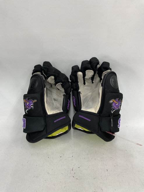 Vist Large View of Product Image Which is Used Warrior PRO Junior Gloves Black 12"