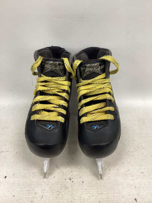 Vist Large View of Product Image Which is Used True TF9 Intermediate Goalie Skate Intermediate 4.0