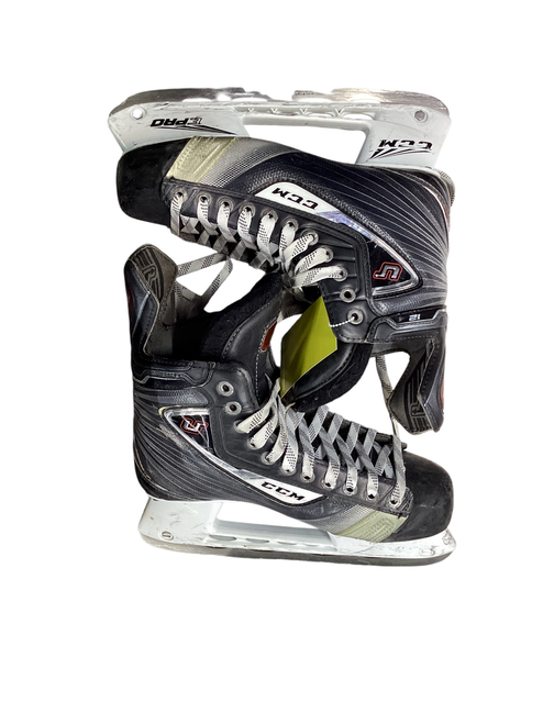 Vist Large View of Product Image Which is Used CCM EPRO Senior Hockey Skate Senior 7