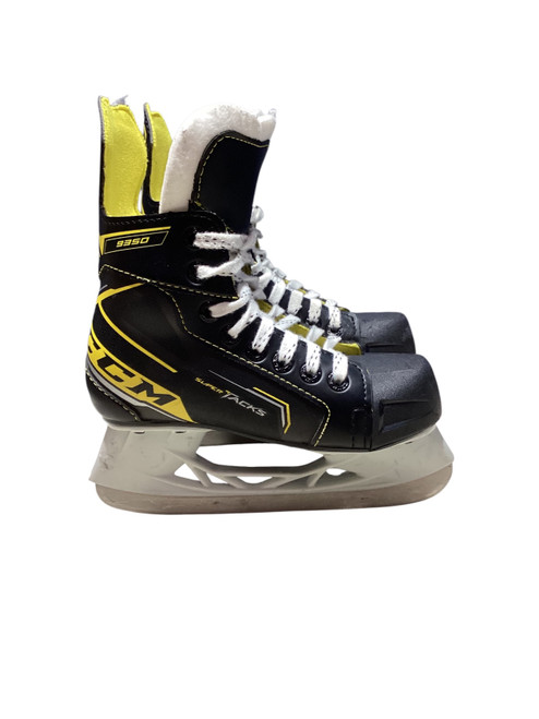 Vist Large View of Product Image Which is Used CCM SUPER TACKS 9350 Youth Hockey Skate Youth 13.0