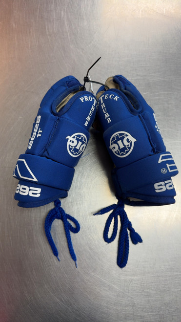 Vist Large View of Product Image Which is Used Vic 2625 CONTOUR Junior Gloves Royal Blue 11"