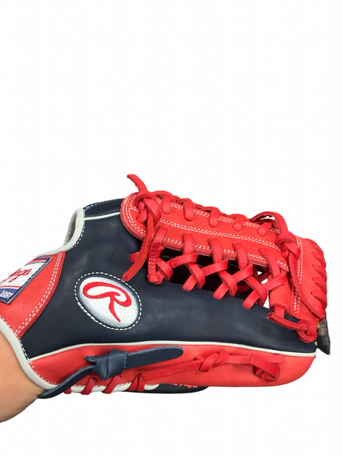 Vist Large View of Product Image Which is Used Rawlings GGE115MTNPT BB/SB Glove RH Throw Red 11 1/2"