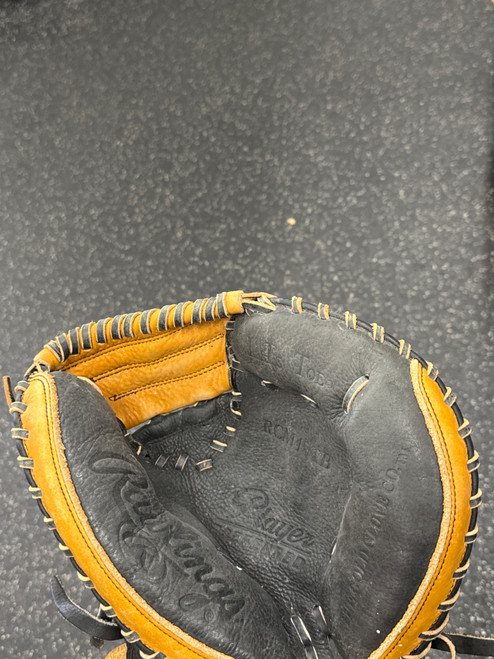 Vist Large View of Product Image Which is Used Rawlings RCM45TB BB/SB Catchers RH Throw Black 32"