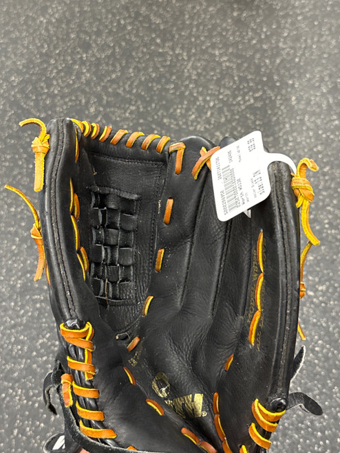 Vist Large View of Product Image Which is Used Worth WS130 BB/SB Glove RH Throw Black 13"