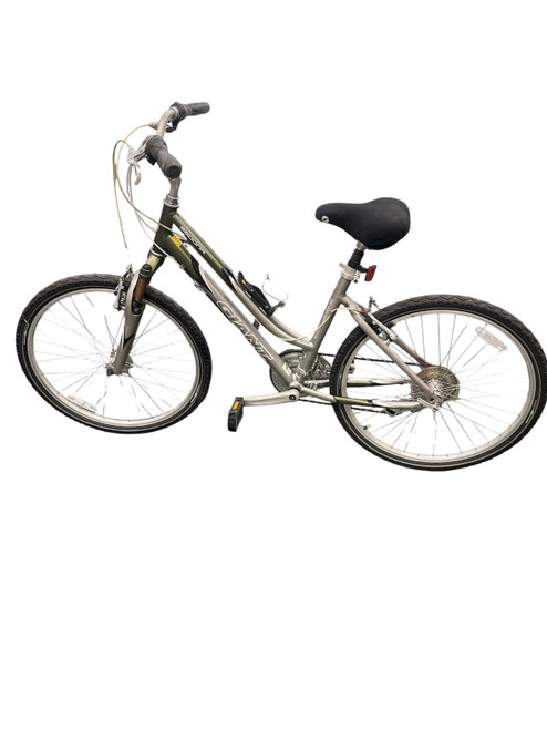 Vist Large View of Product Image Which is Used Giant SEDONA Cruiser Bike Womens None 17-18" - MD  Frame