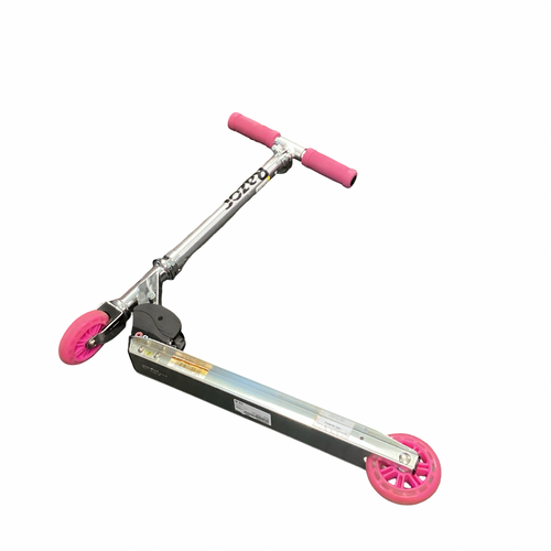 Vist Large View of Product Image Which is Used Razor SCOOTER Scooter None