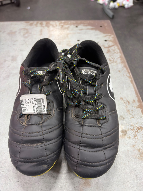 Vist Large View of Product Image Which is Used Puma Soccer Cleats Black Junior 02