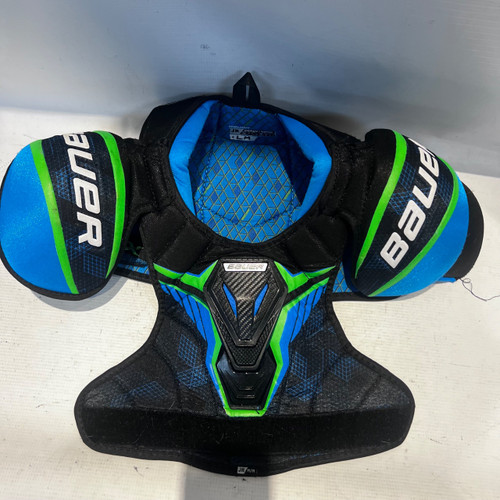 Vist Large View of Product Image Which is Used Bauer X Junior Shoulder Pads MD