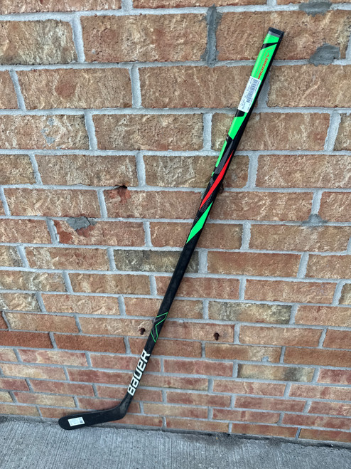 Vist Large View of Product Image Which is Used Bauer VAPOR X P92 30FLEX Youth One Pce Right Grip 30 Flex