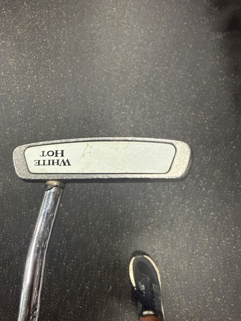 Vist Large View of Product Image Which is Used Odyssey WHITE HOT 5 Mens Putter RH